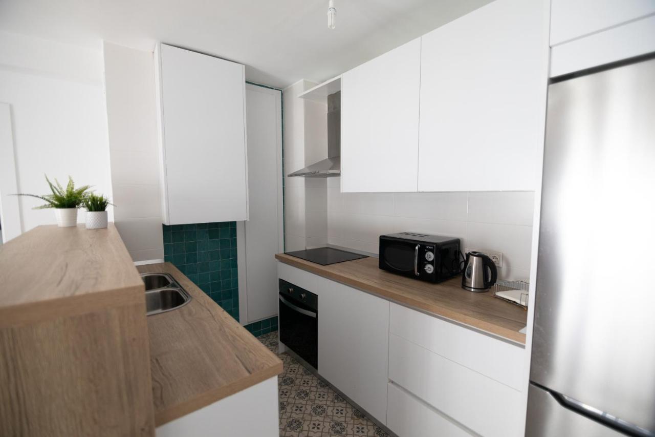 Piso Con Terraza Muy Cercano A La Playa Apartamento