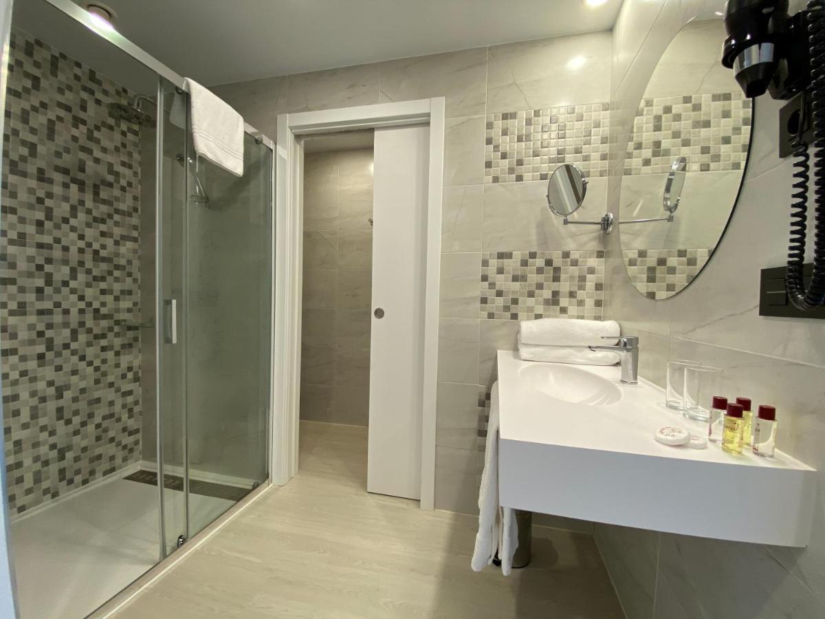 Hotel New Bilbao Airport 3*
