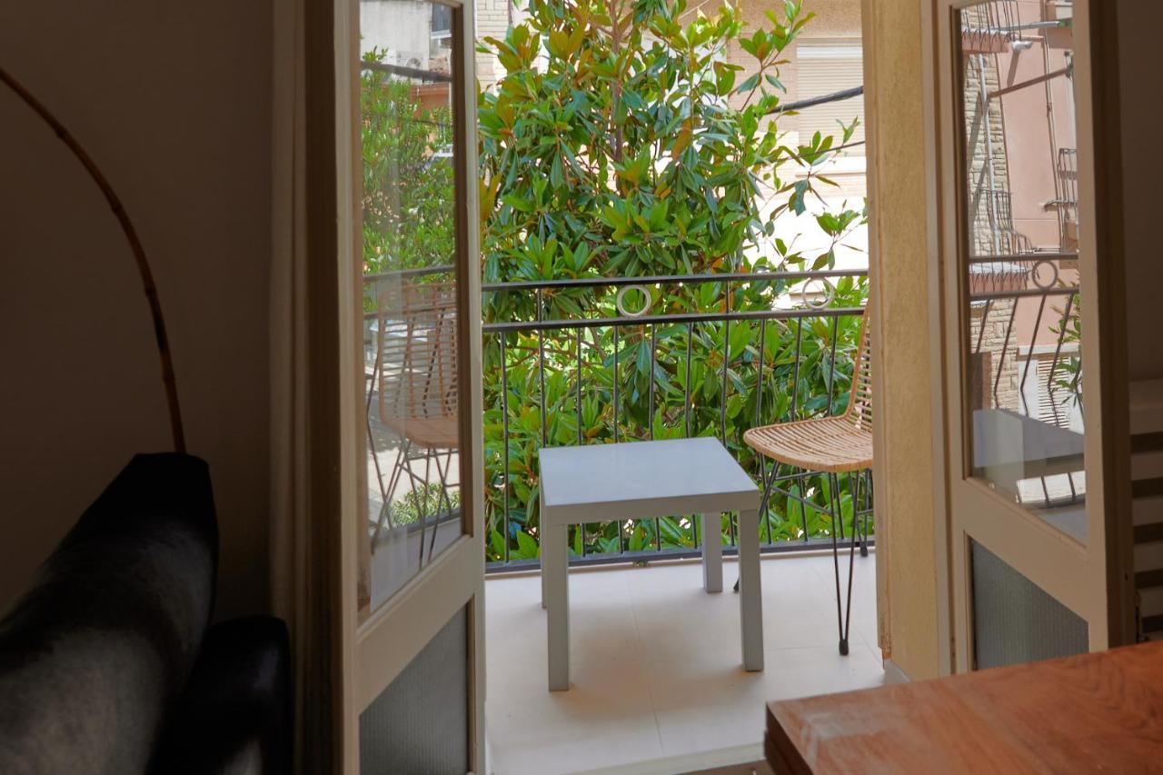 Apartment Dharma Experience Facebook Cambrils