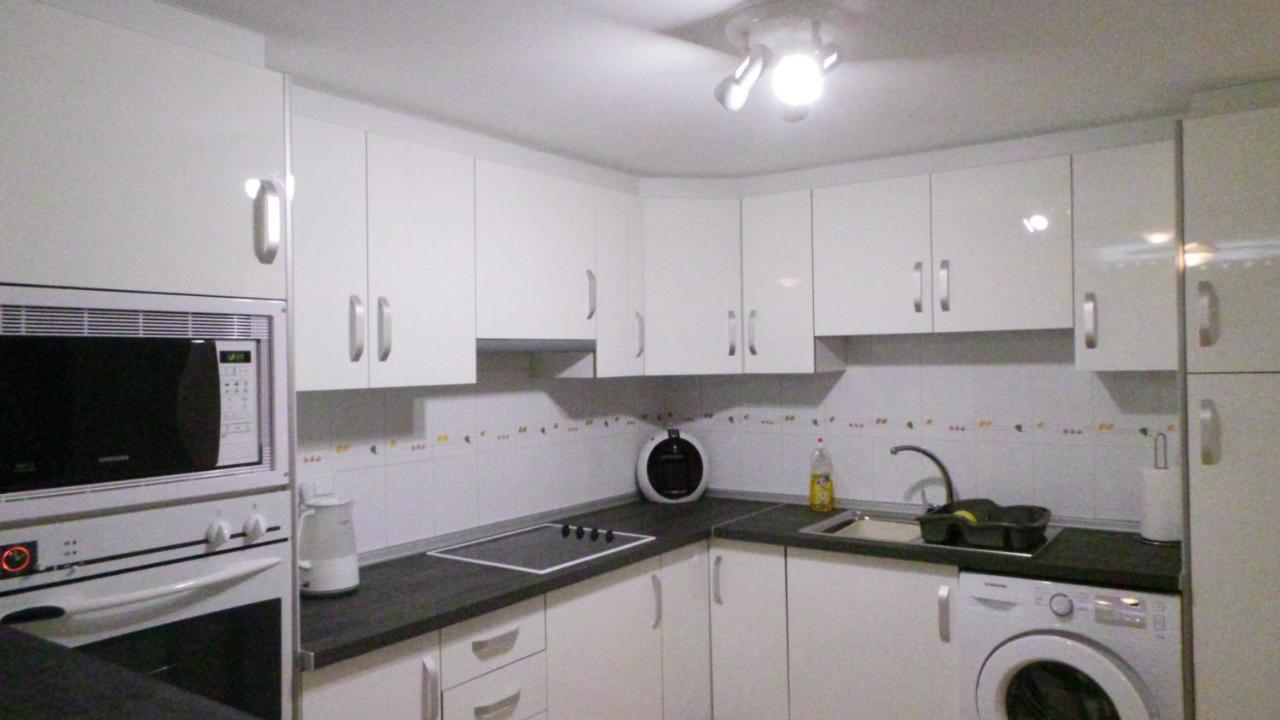 Apartamento Immaculate And Modern 1 Bedroomed *
