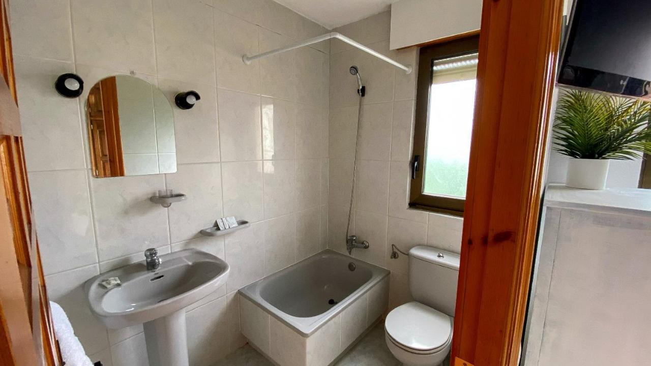 Hostal La Biela Pensión