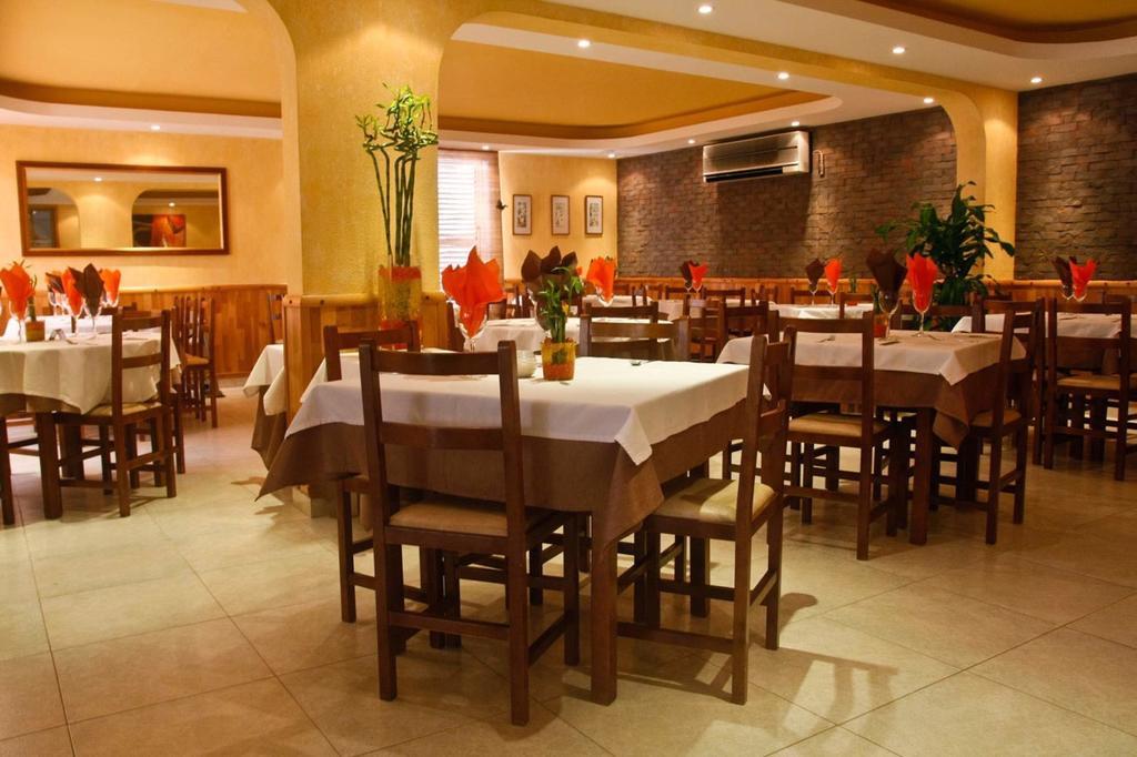 Apartahotel Casa Luis 4*