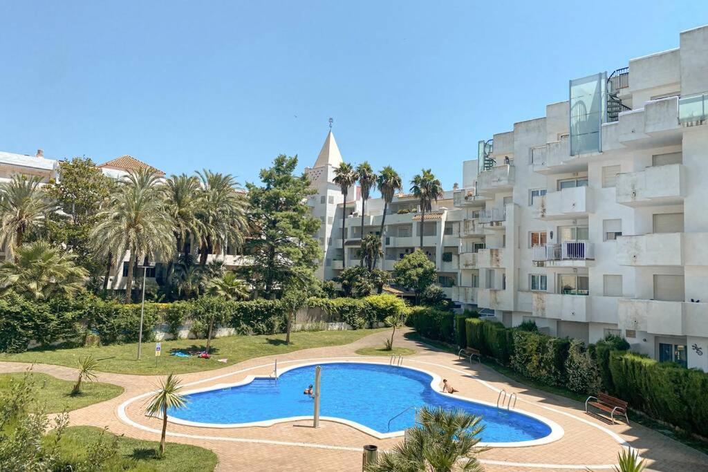 Blue Marina - Terraza, Piscina Y Wifi Gratis Apartamento Rosas
