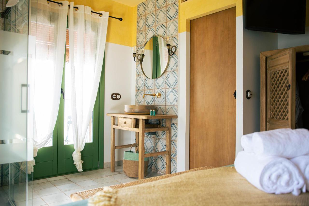 Joanna Hotel *