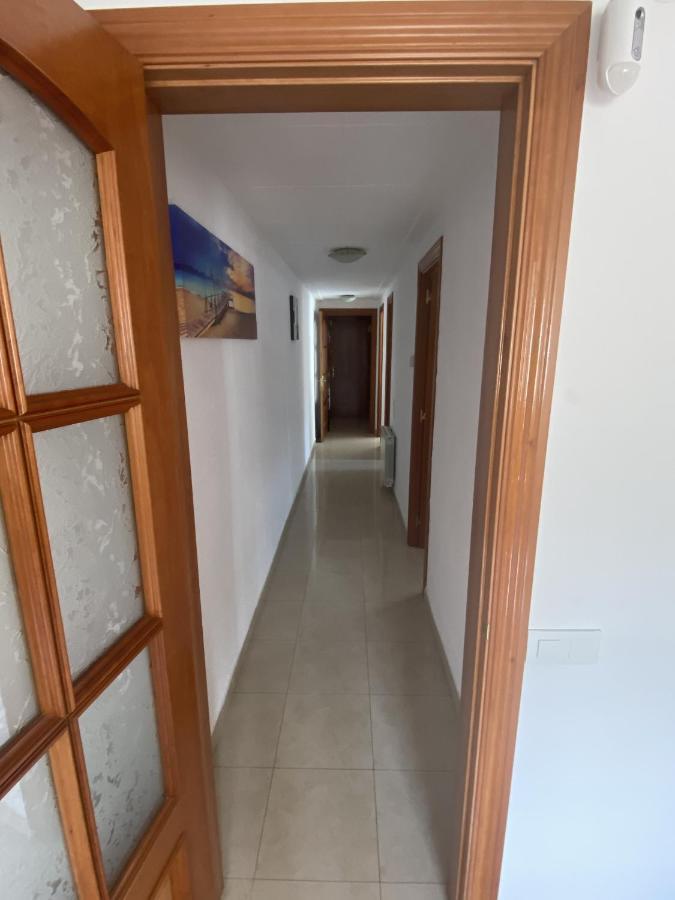 Spacious, Sunny In Close To The Center And The Beach Apartamento
