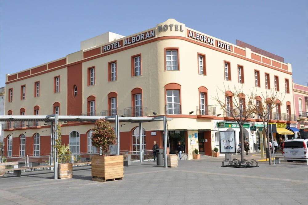 Alborán Chiclana Hotel