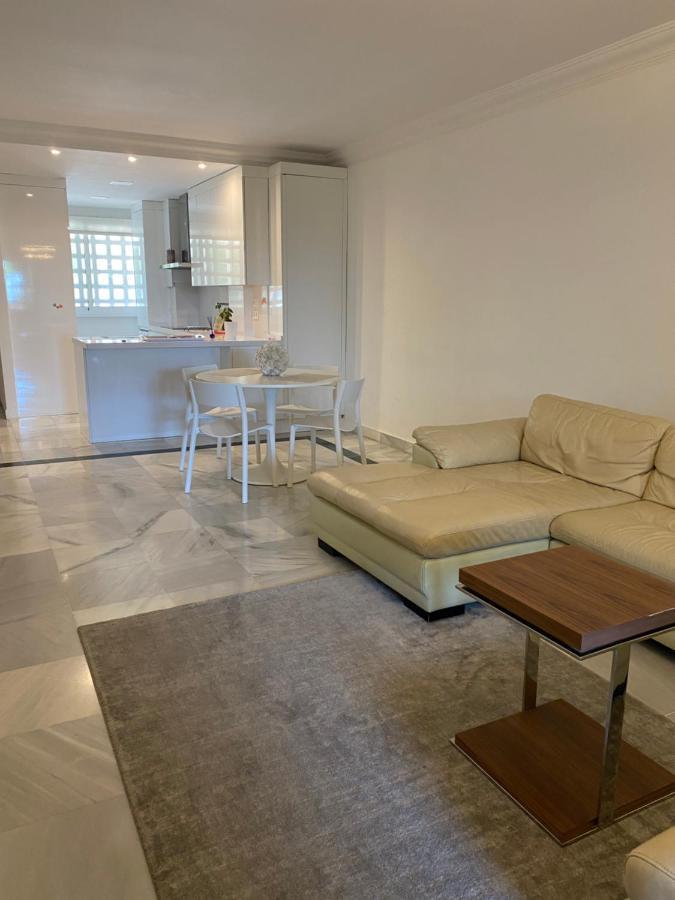 Alexandra Apartment Marbella