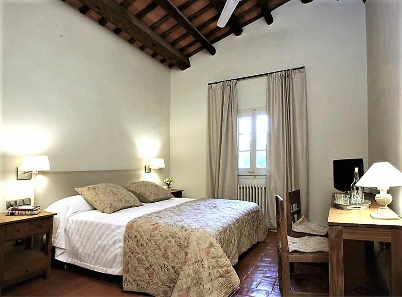 Mora De Dalt Hotel 3*