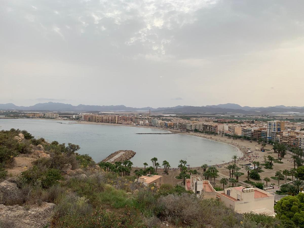 El Pisito De Otelo Junto A La Playa. * Aguilas