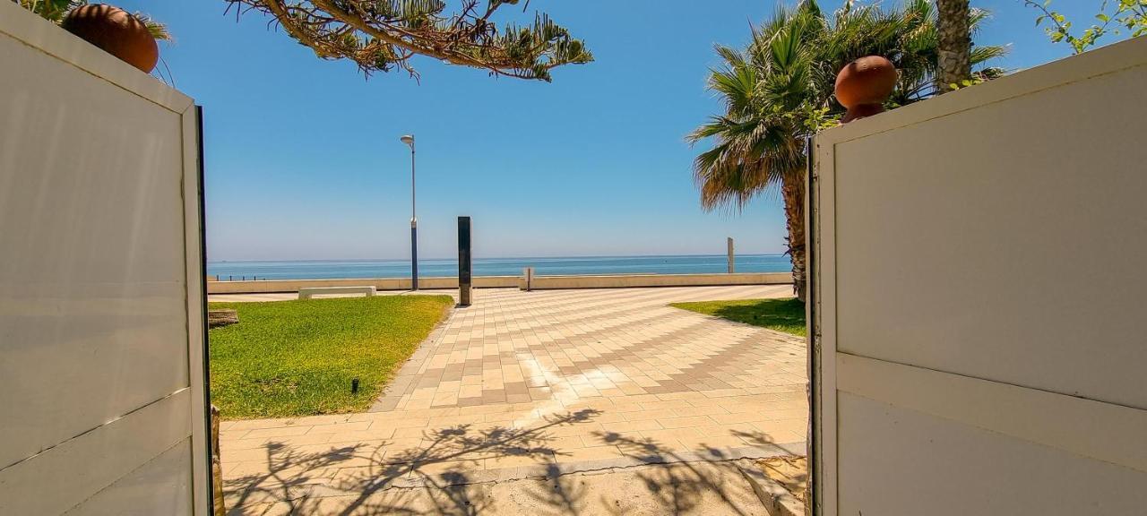 Beachfront Costa Villa Torrox