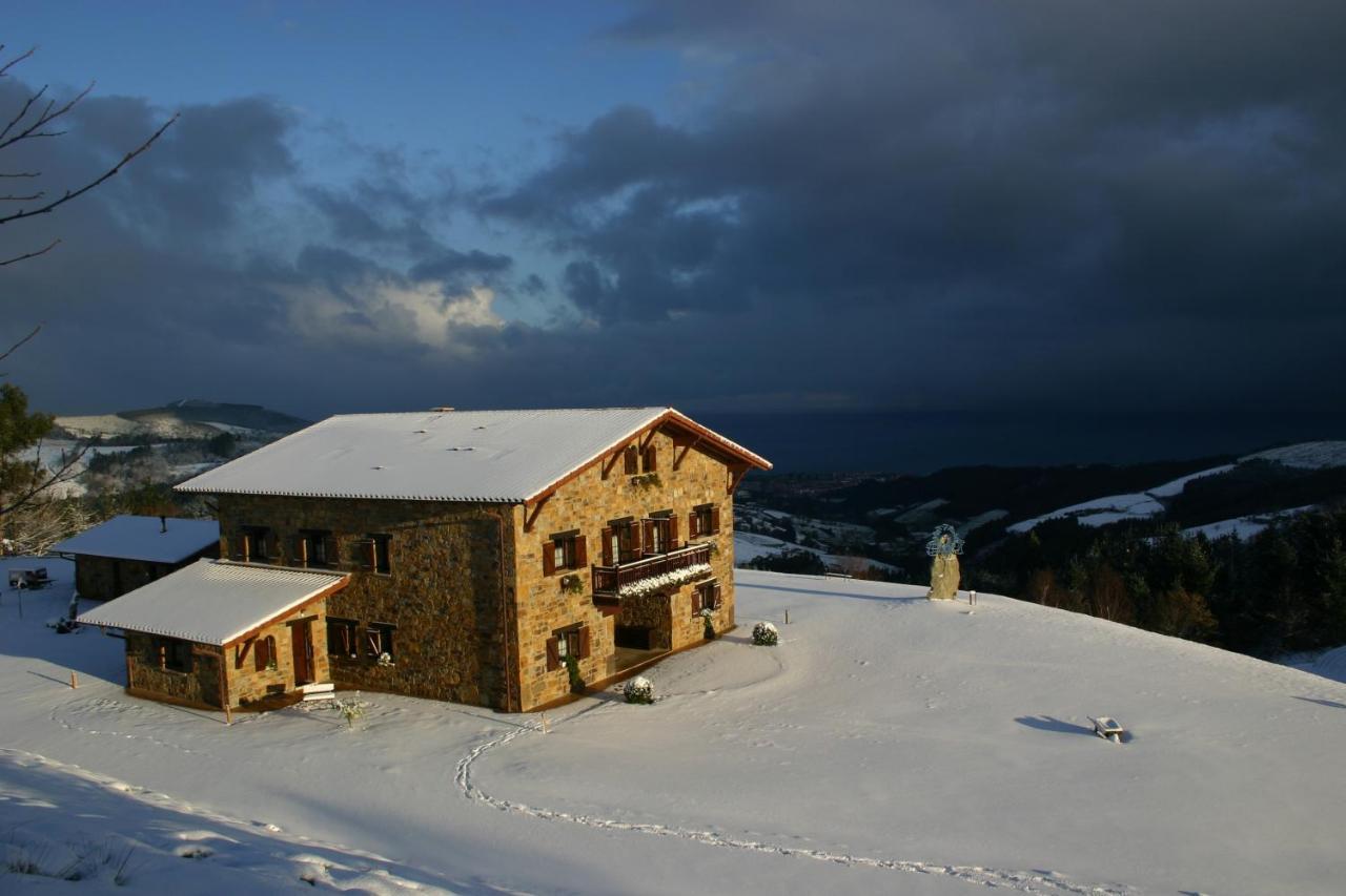 Hotel Eco Rural Lurdeia - Adults Only Bermeo