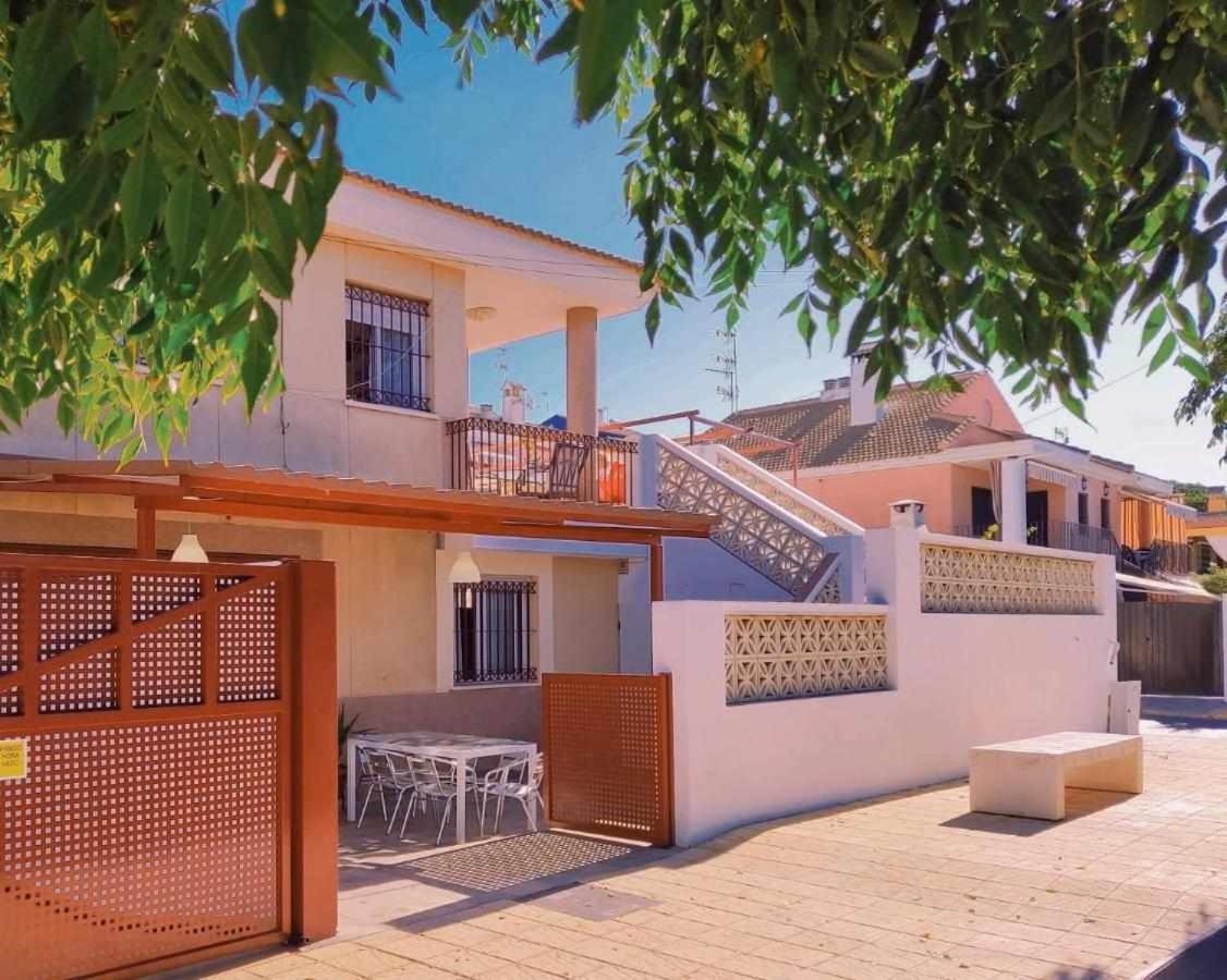 Dos Casas Juntas Y Patio Común A 25 Metros De La Playa Mazagón