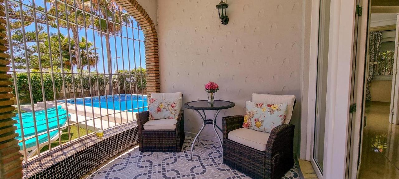 Villa Beachfront Costa Torrox