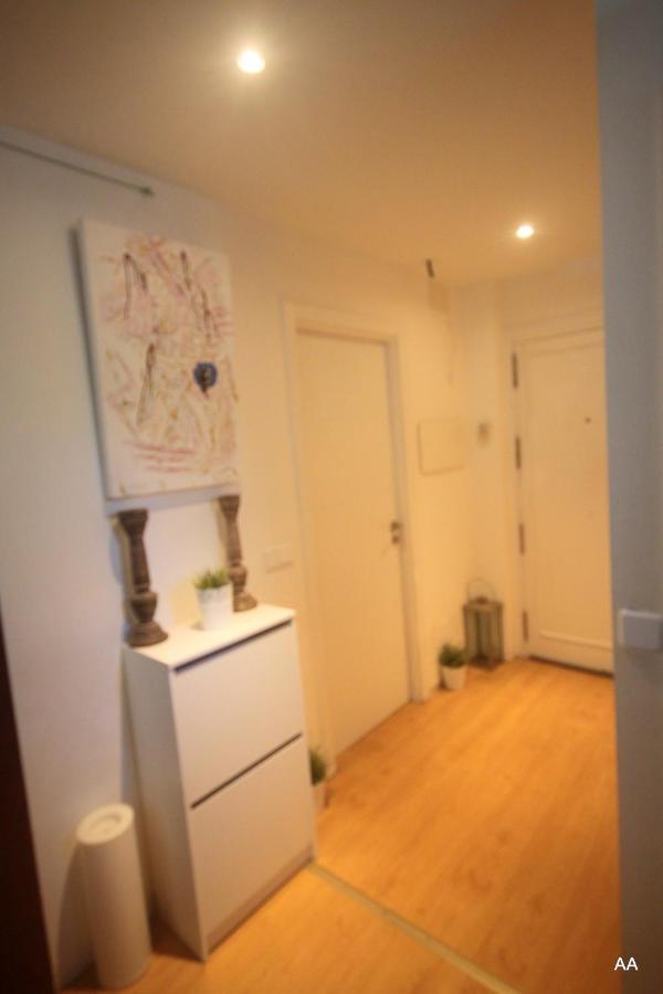 Little Peaceful Retreat With Bath, Heating, Terrace, Free Wifi Fridge Easy Parking Habitación en casa particular *