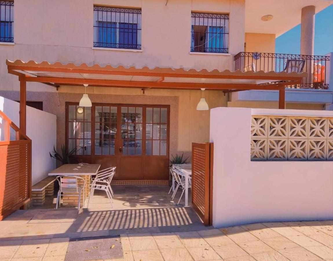 Dos Casas Juntas Y Patio Común A 25 Metros De La Playa Mazagón