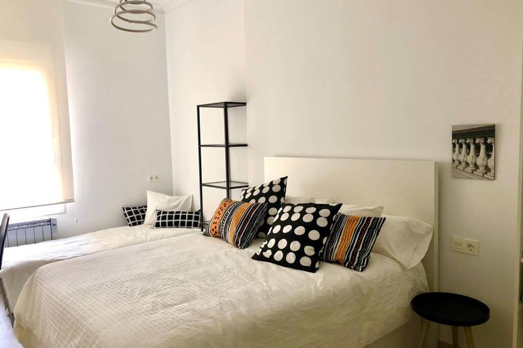 Foodies Location. Surf. Netflix . 3 Bdr Apartamento