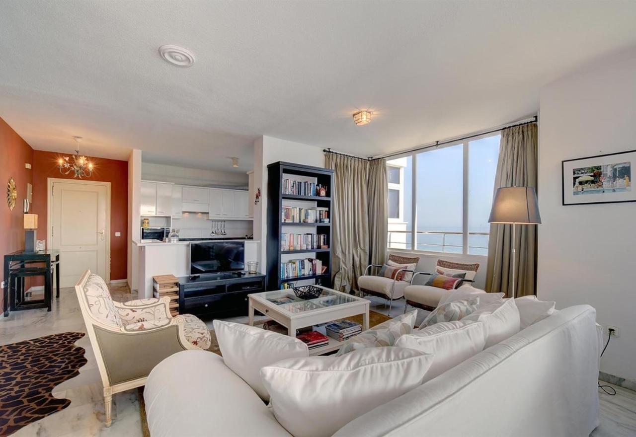Penthouse Boulevard 401 Apartment
