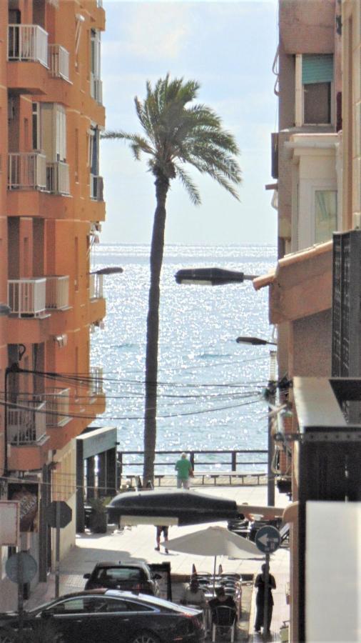 Heraclio. Atico A 150m Del Mar Apartamento