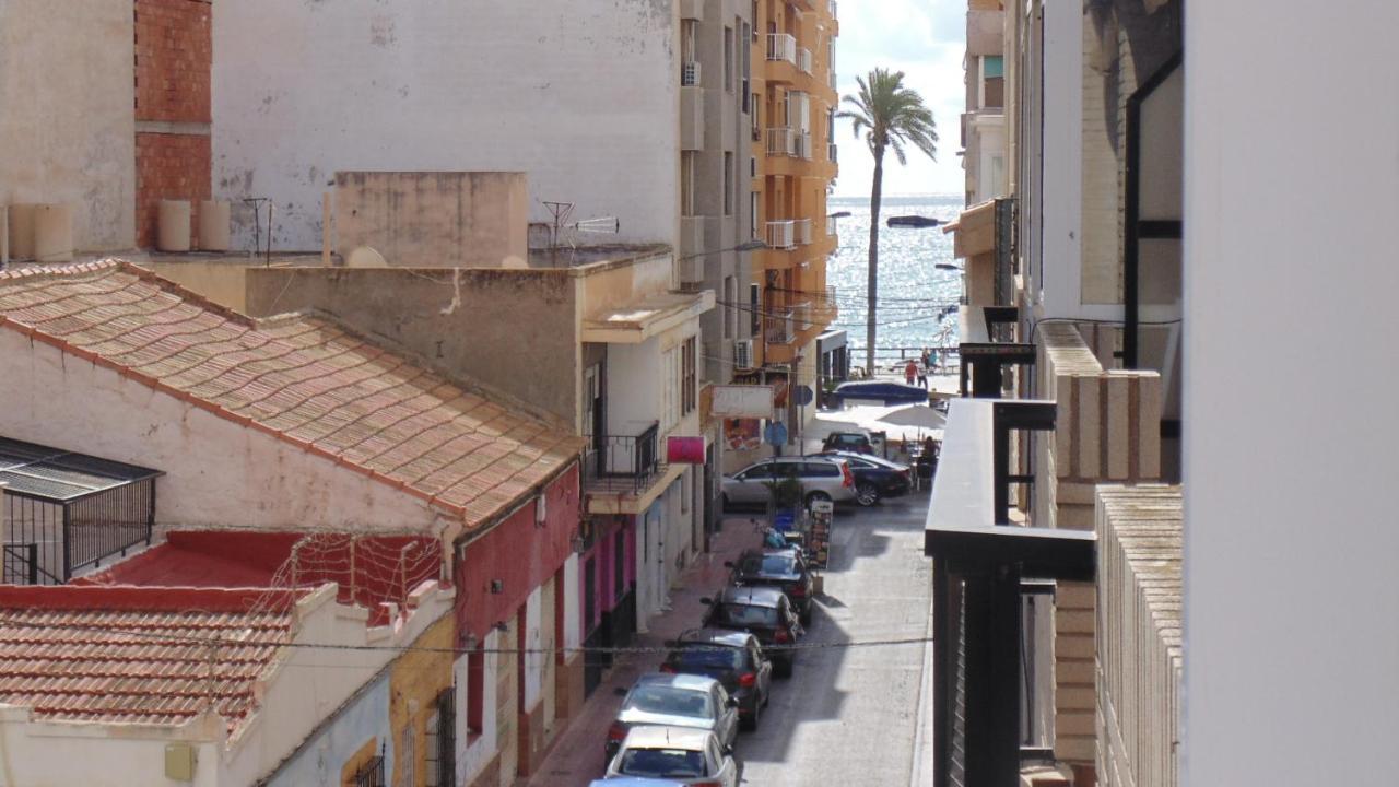 Apartamento Heraclio. Atico A 150m Del Mar