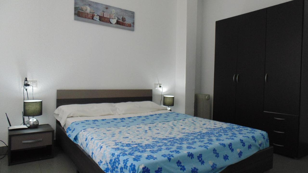 Apartamento Heraclio. Atico A 150m Del Mar Torrevieja