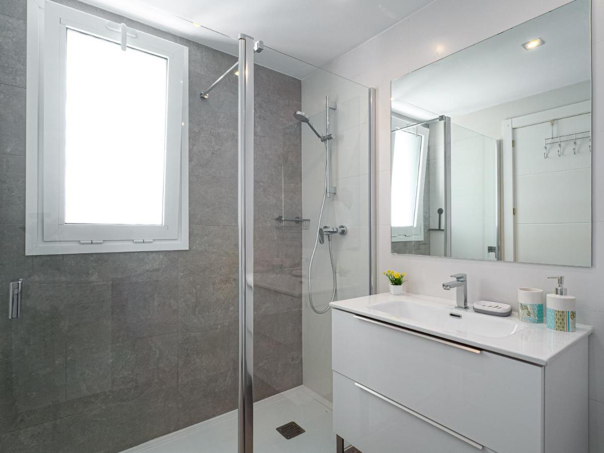 Via Celere 2326 With Sea View