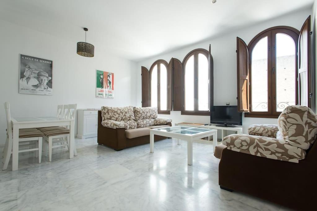 Bustos Tavera Apartment Seville