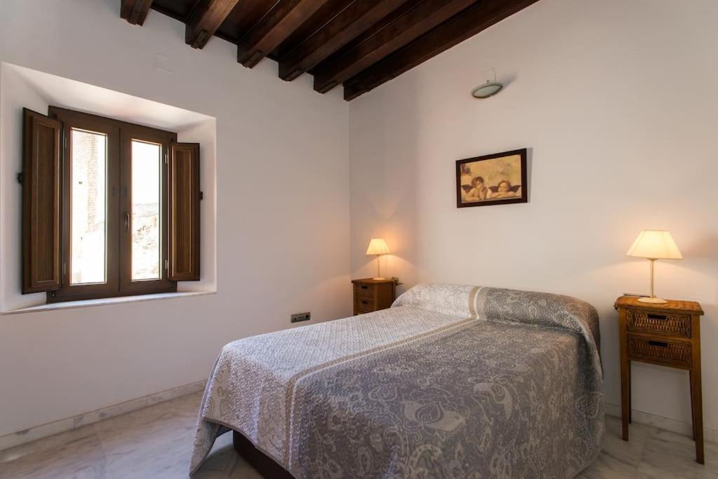 Apartment Bustos Tavera