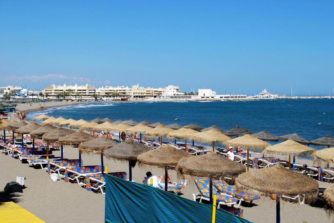 Seafront Top Floor Studio Apartamento Benalmádena