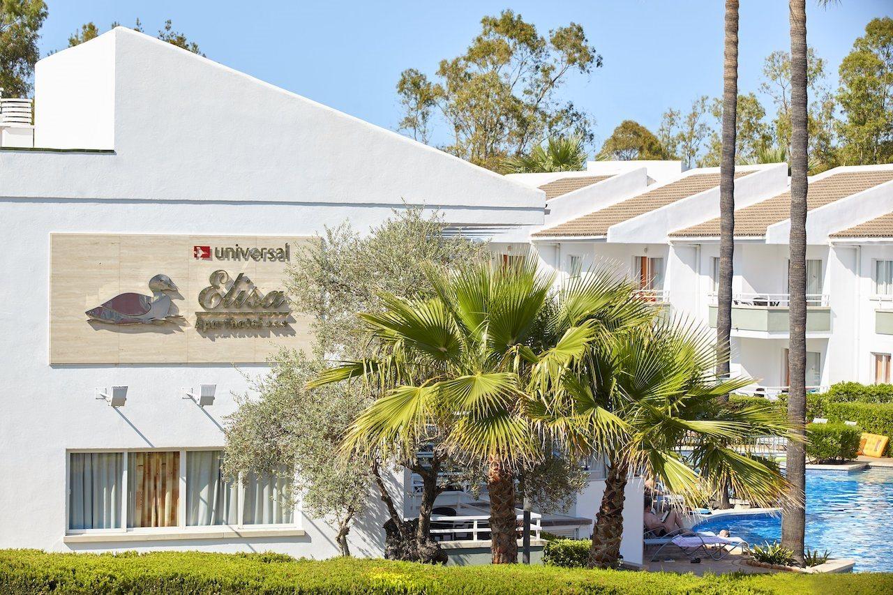 Universal Elisa Aparthotel 4*