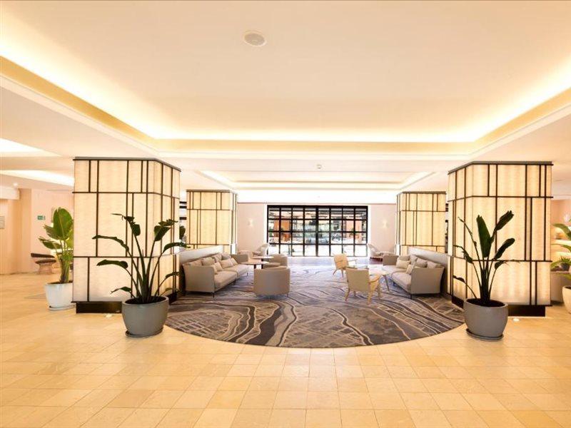 Doubletree By Hilton Golf 4*