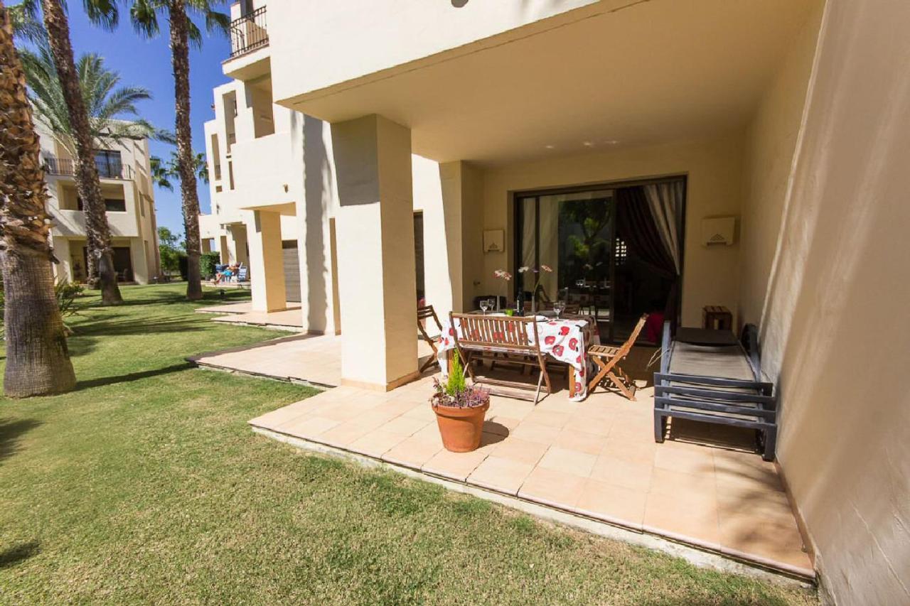 Golf & Wonderful Ground Floor Apartment *