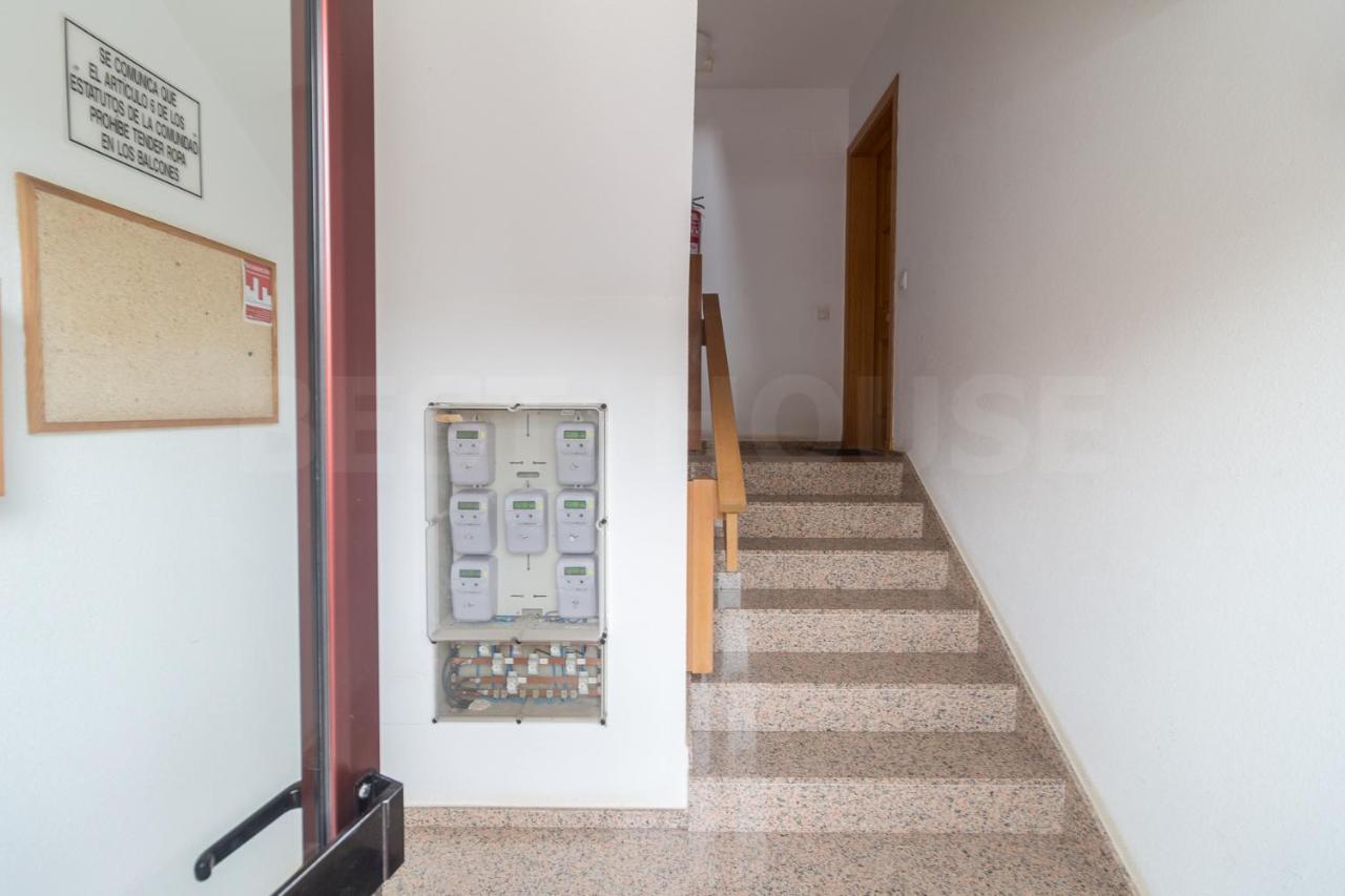 With Terrace In Salinetas Beach. Apartamento