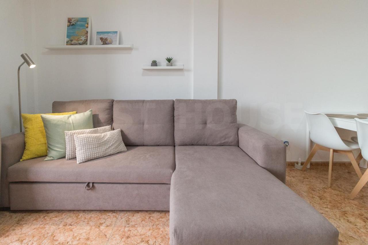 With Terrace In Salinetas Beach. Apartamento *