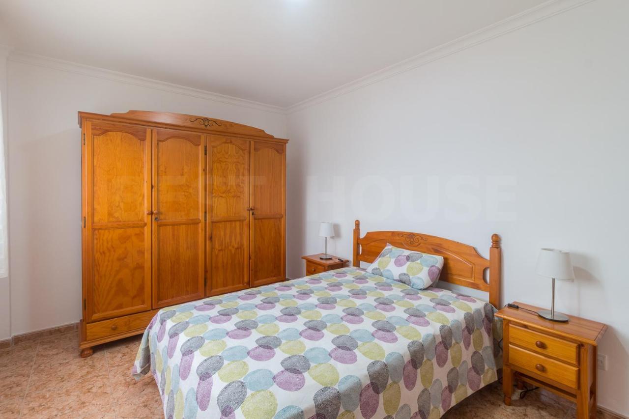 With Terrace In Salinetas Beach. Apartamento Melenara