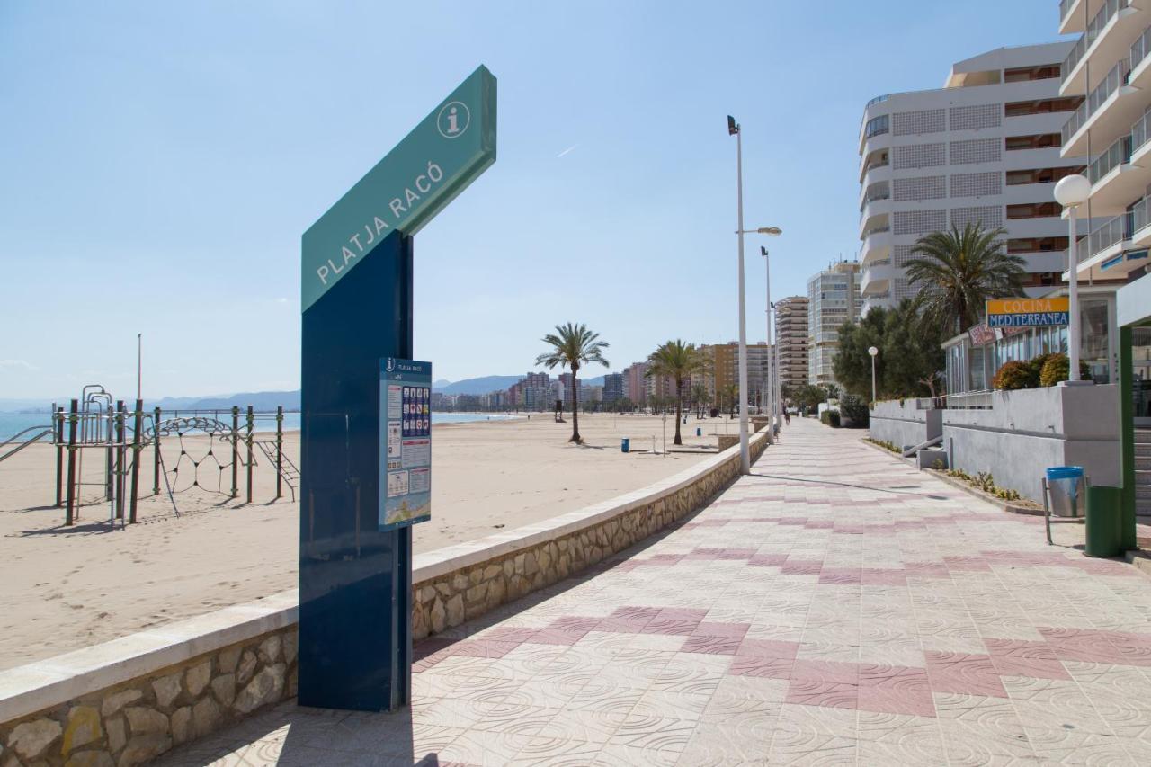 Frente Al Mar *