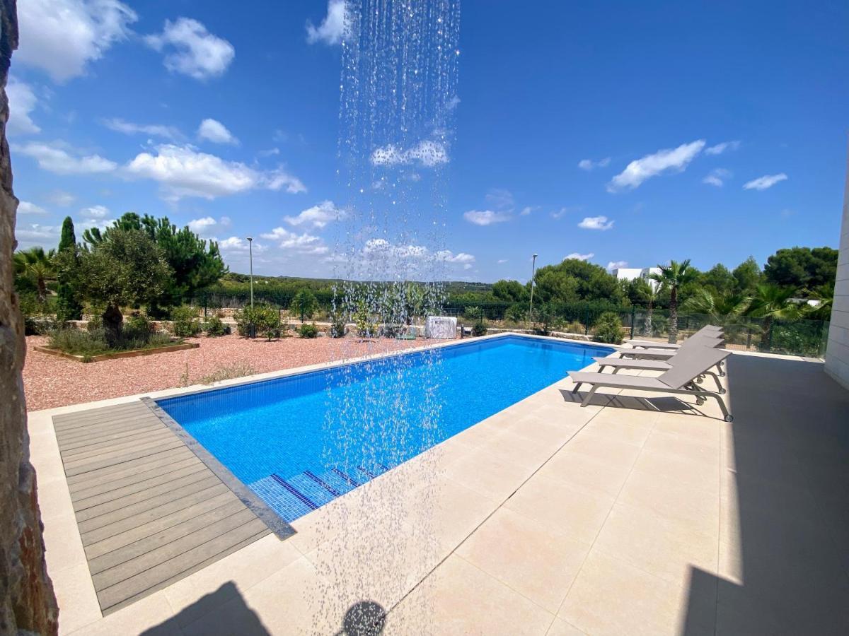 Modern 4 Bed With Pool At Colinas Lc1 * Dehesa de Campoamor (Orihuela Costa)