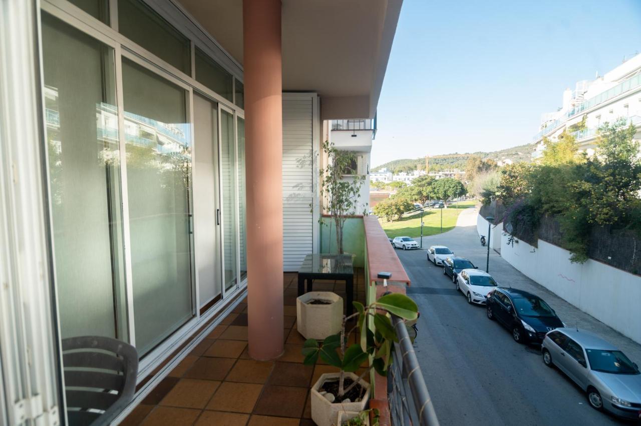 Gran De 4 En Apartamento Sitges