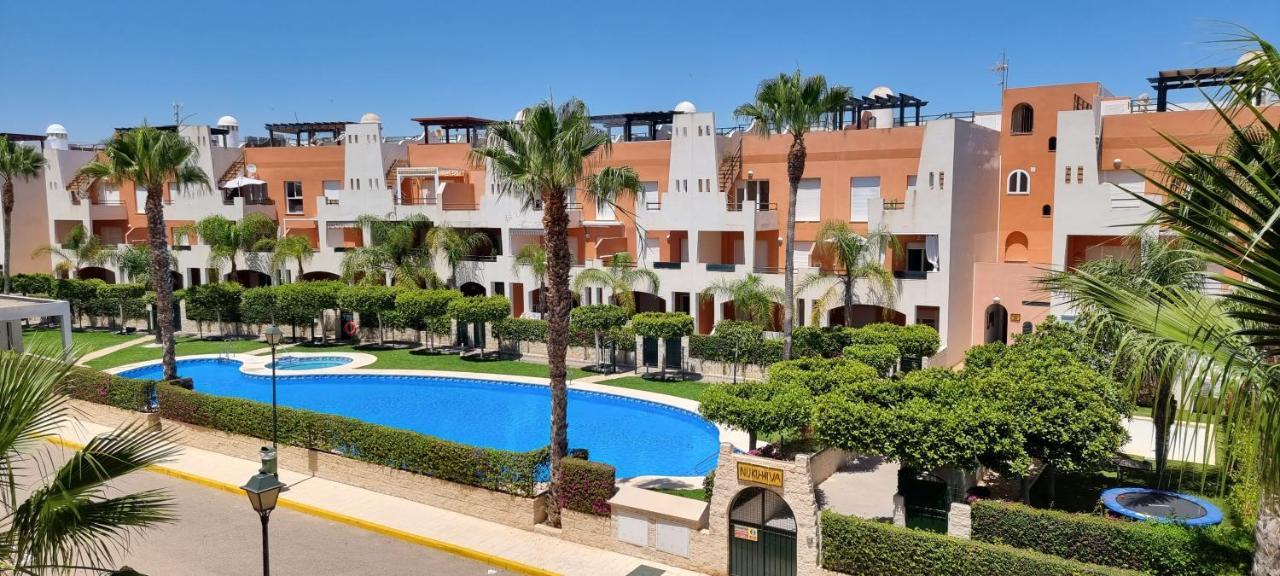 Homes Of Spain: Beachfront With Private Pool At Paraiso Playa Apartment