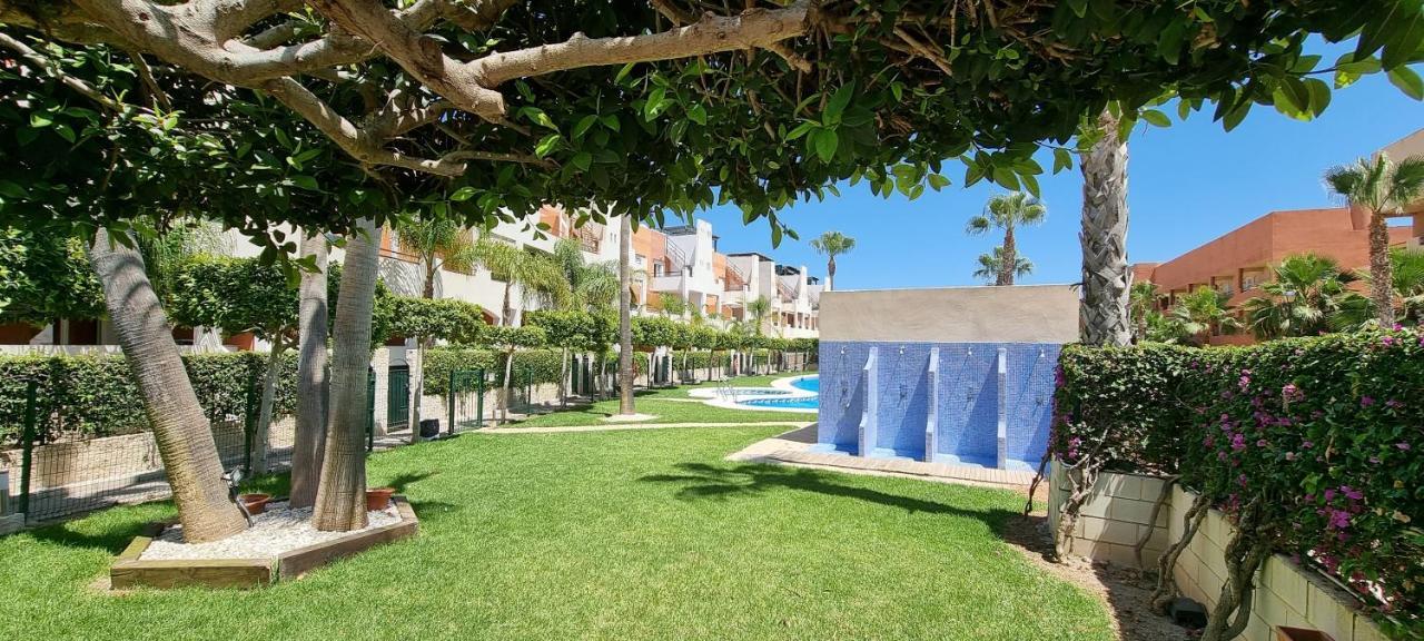Homes Of Spain: Beachfront With Private Pool At Paraiso Playa *