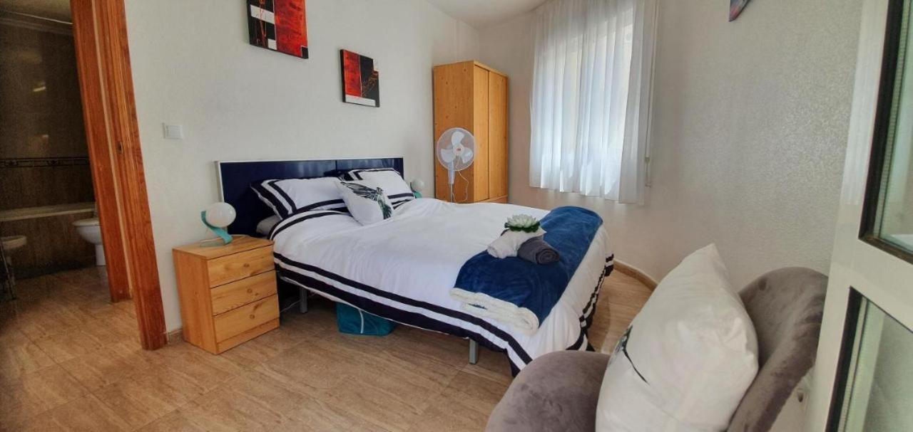 Harbour View - 2 Bed Apt - Apartment Torrevieja