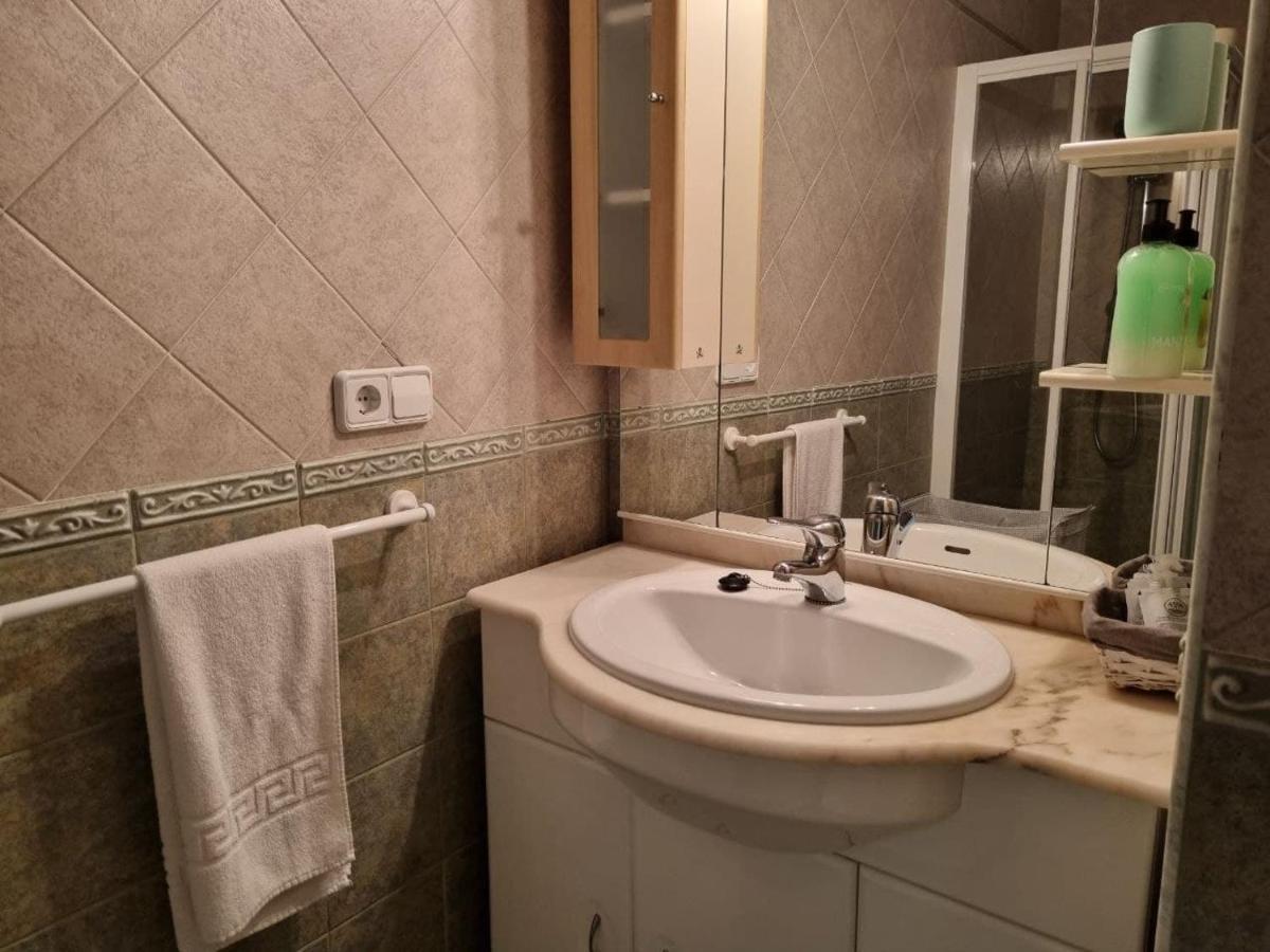 126a Apartamento Escalera 7 Playa - 3 Apartment Gijon
