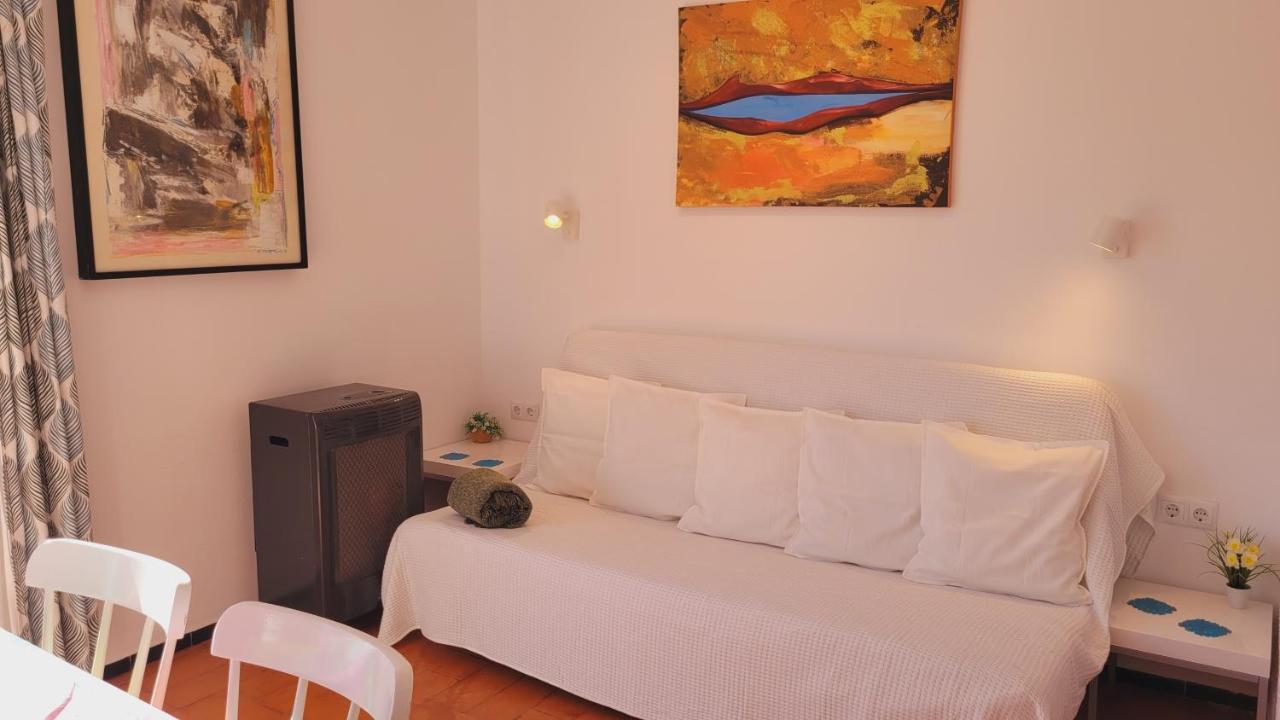 Casa Con Jardín A 25 Metros De La Playa. La T. Сasa de vacaciones *