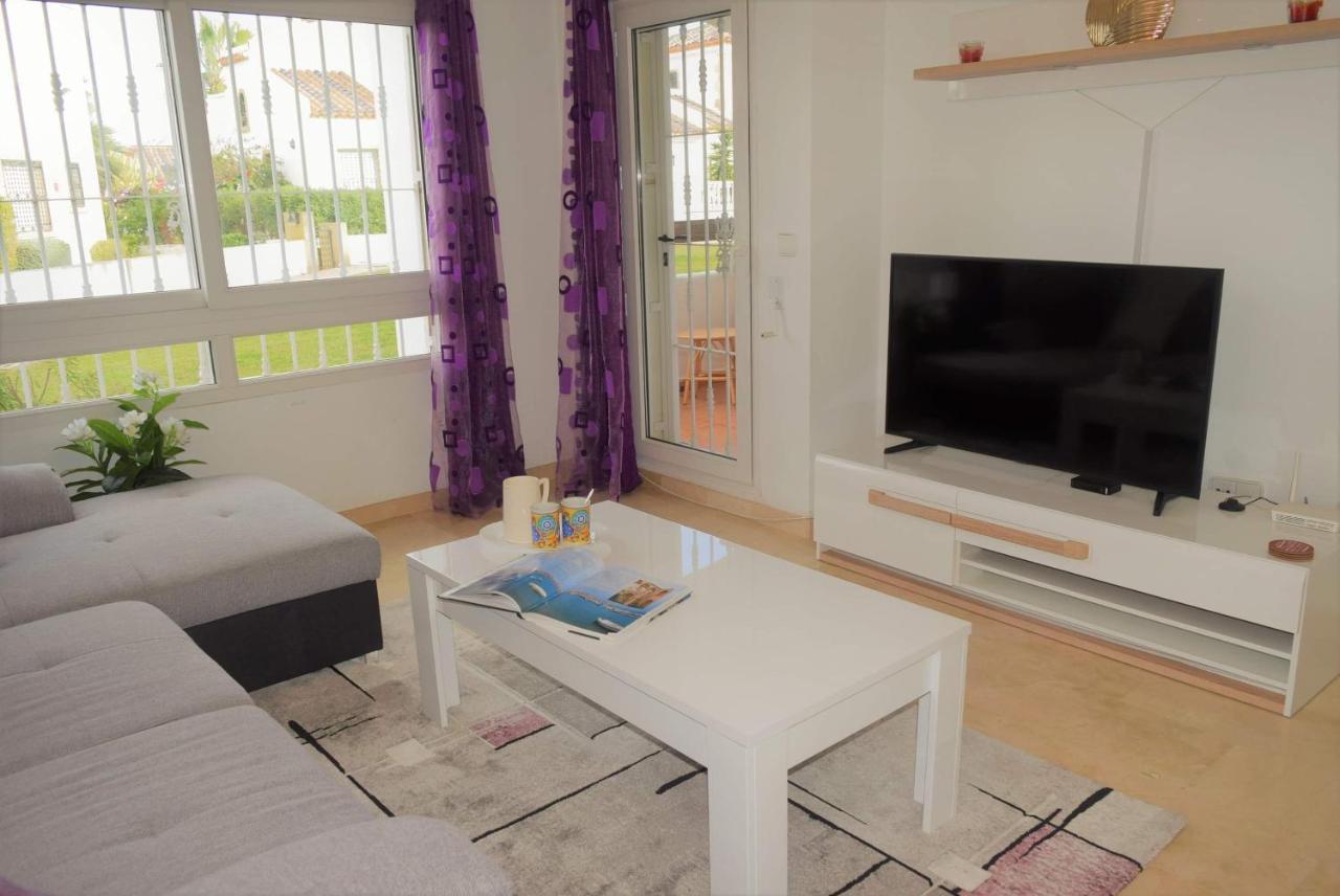 Fabulous 2 Bed 2 Bath ! Apartment *