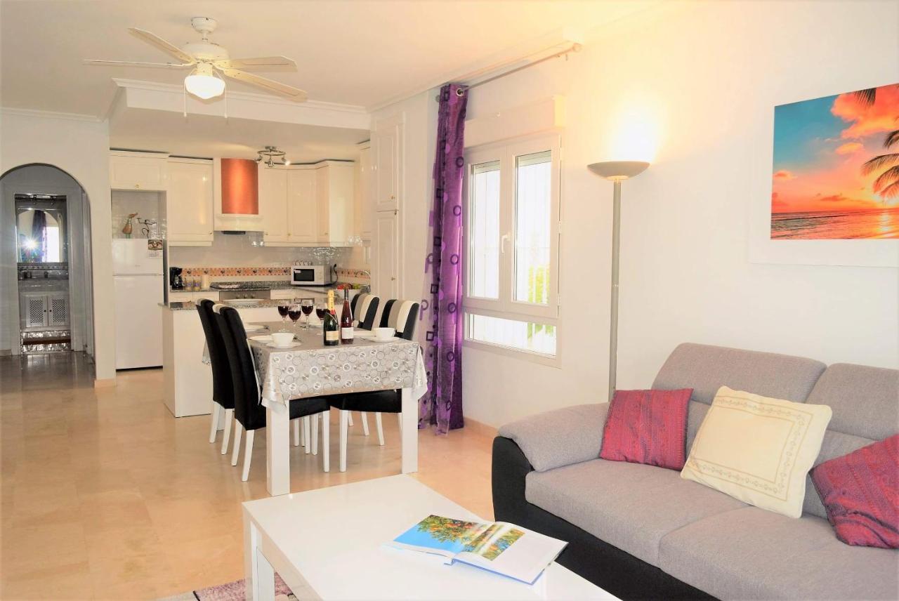 Fabulous 2 Bed 2 Bath ! Apartment