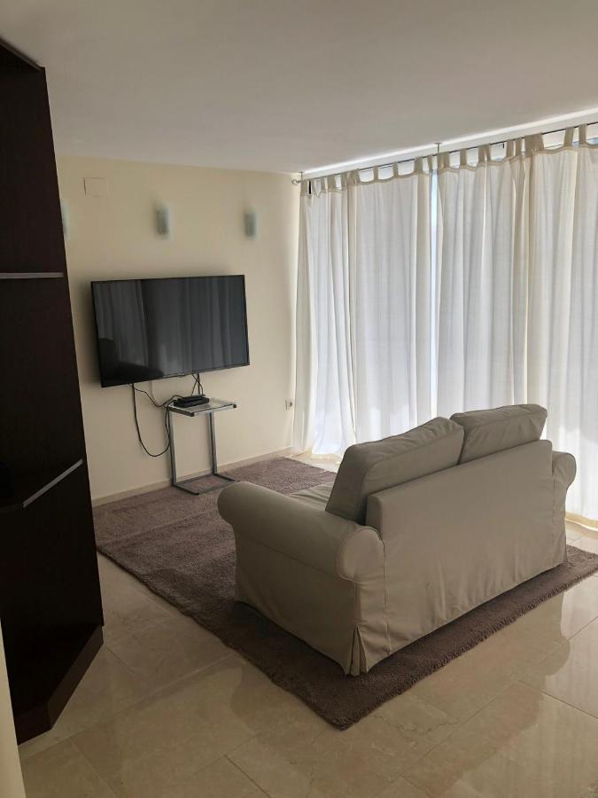 El Eden Apartment *