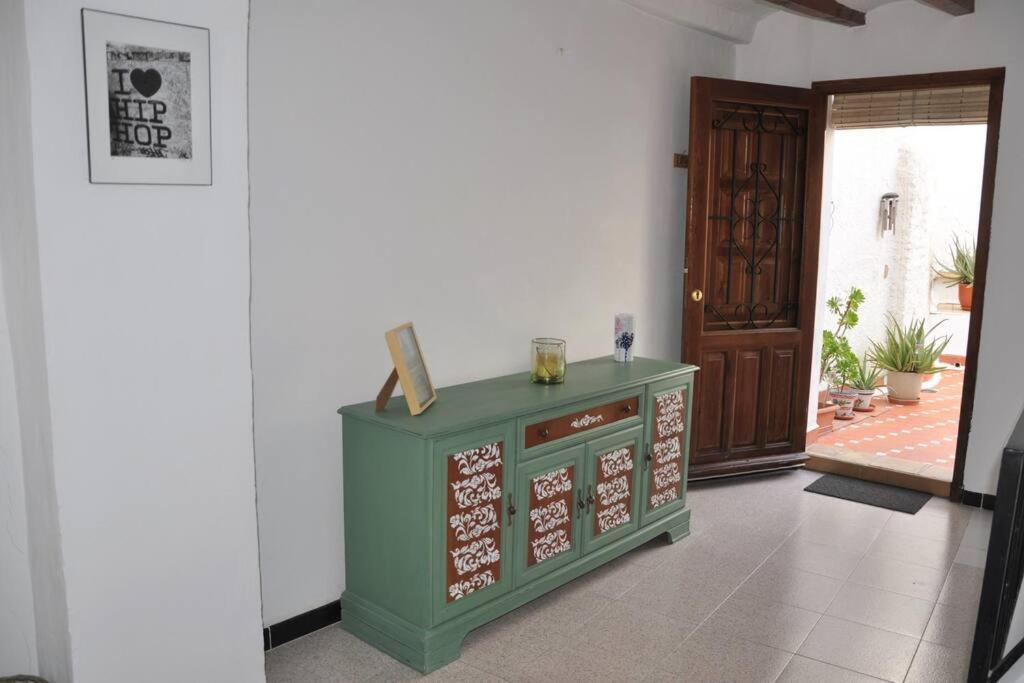 Quirky Townhouse With A Seaview Roof Terrace * Oliva