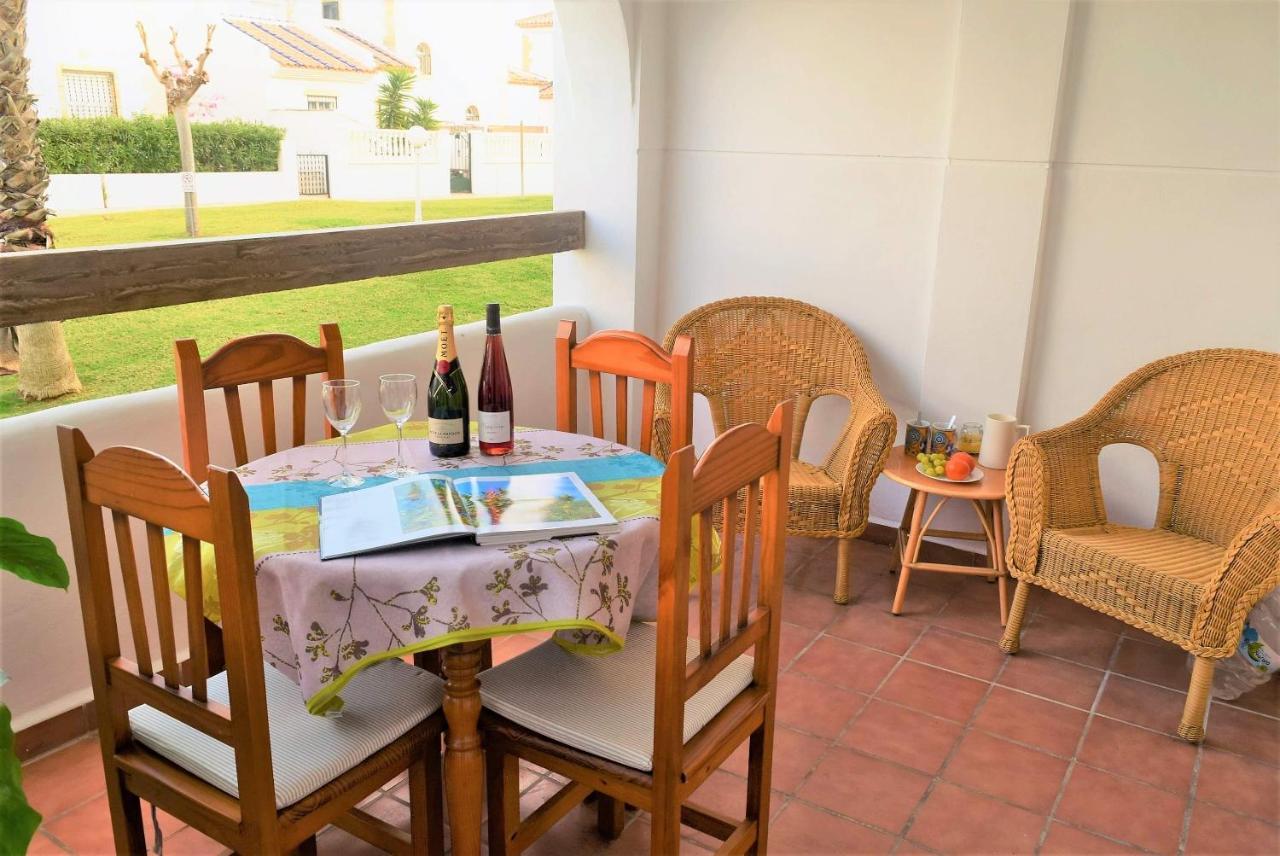 Fabulous 2 Bed 2 Bath !