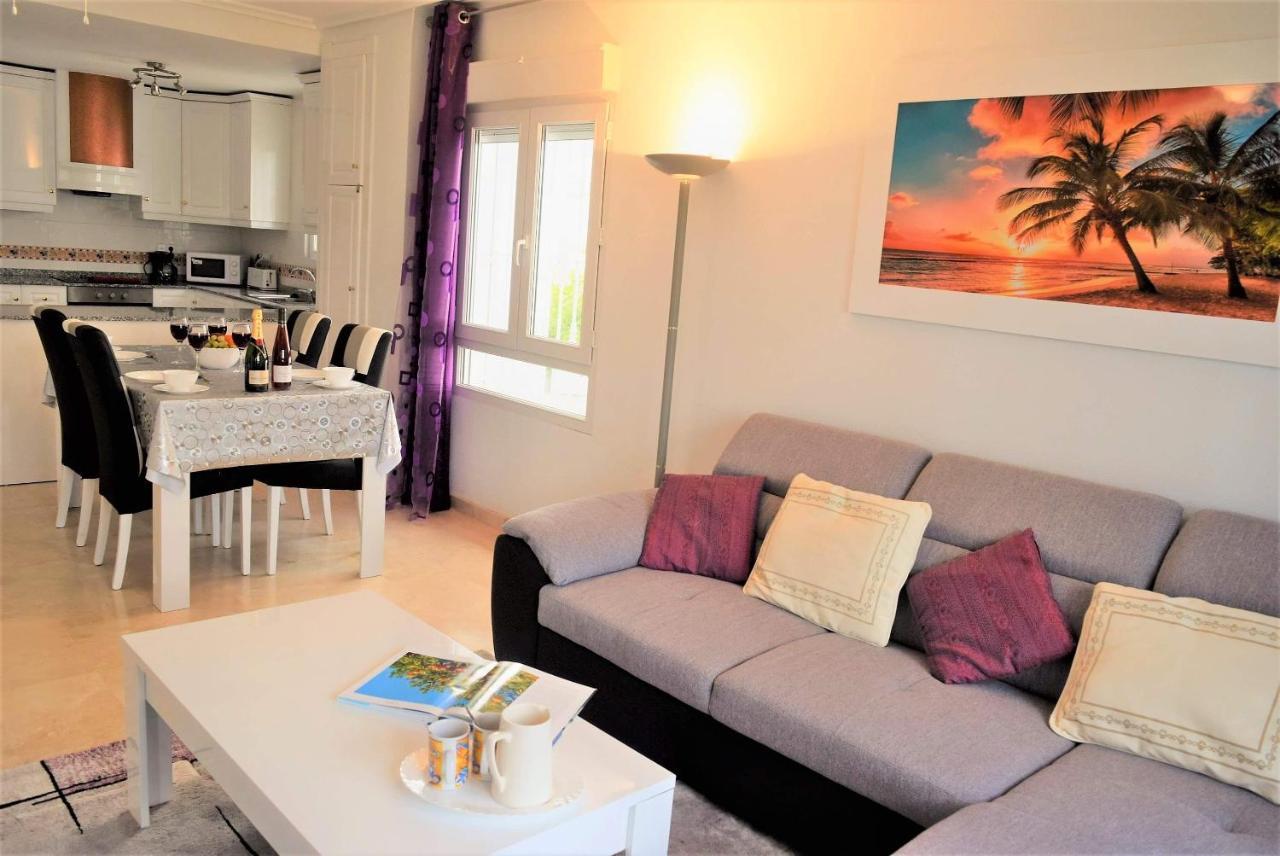 Apartment Fabulous 2 Bed 2 Bath !