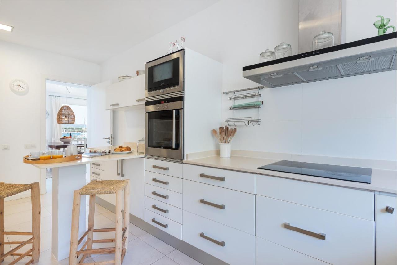 New! Esperanza De Marilla, Front Sea View, Pool, Ac, Bbq Villa