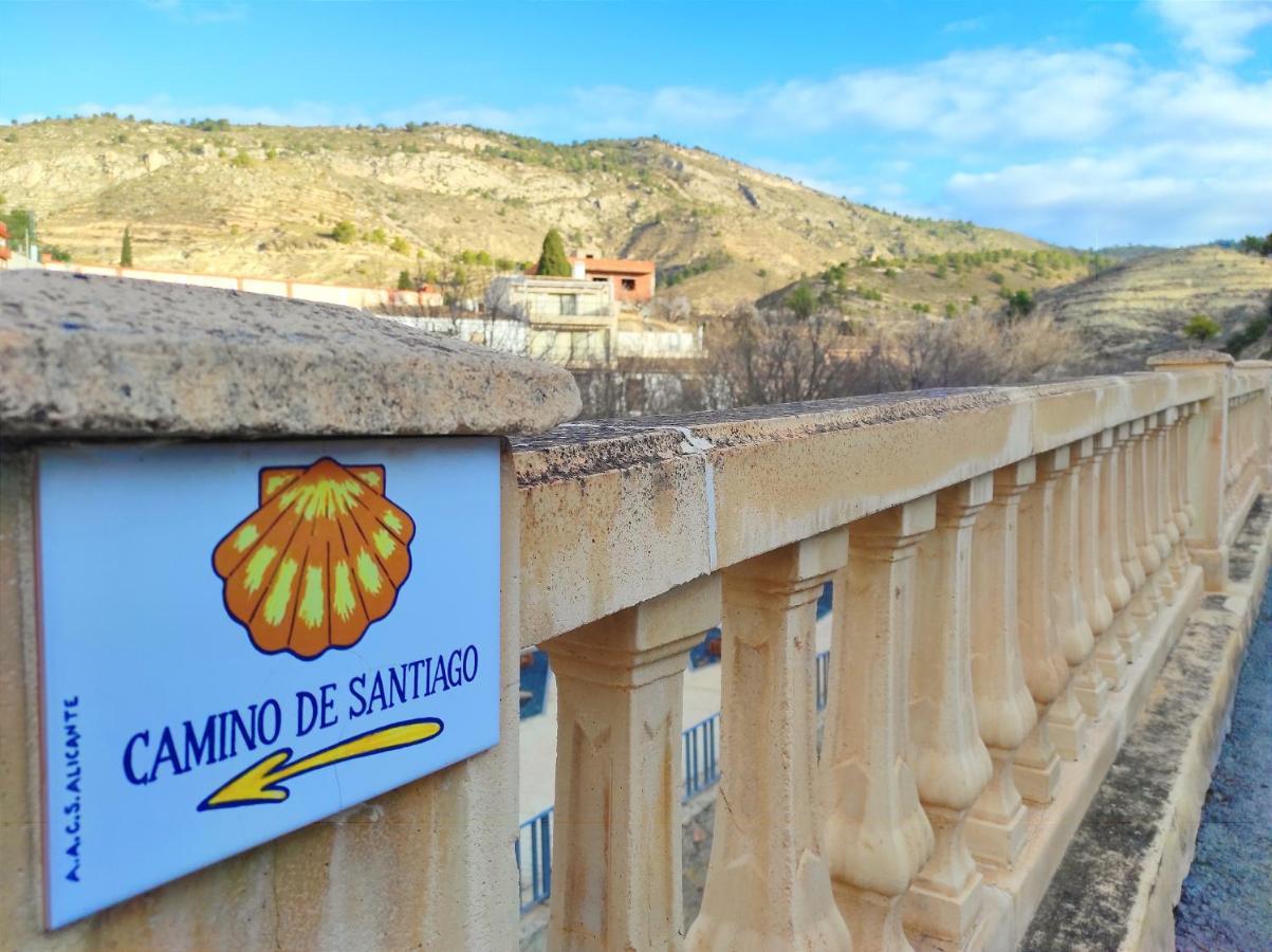 Casa Pura Vida * Relleu